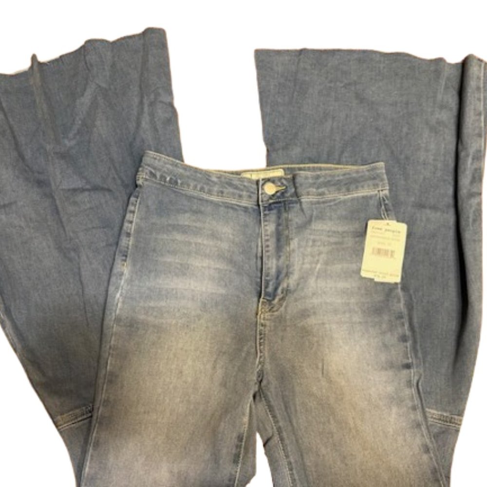 💗HOST PICK💗 Just Float on Flare Free People Jeans - Picture 6 of 13